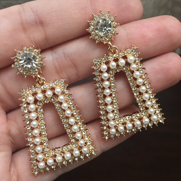 Jewelry - SOLD OUT Gold Pearl Rhinestone Drop Earrings